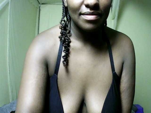 Sweet-juicy live cam on BongaCams