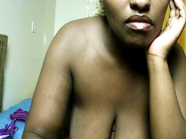 Sweet-juicy live cam on BongaCams