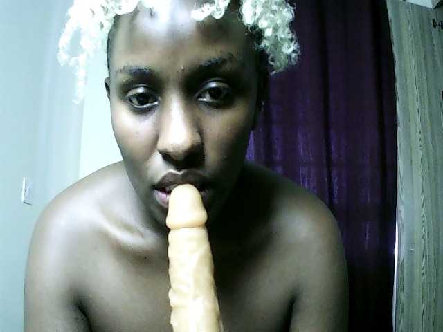 Sweet-juicy live cam on BongaCams