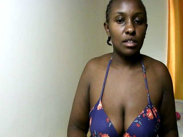 Sweet-juicy live cam on BongaCams