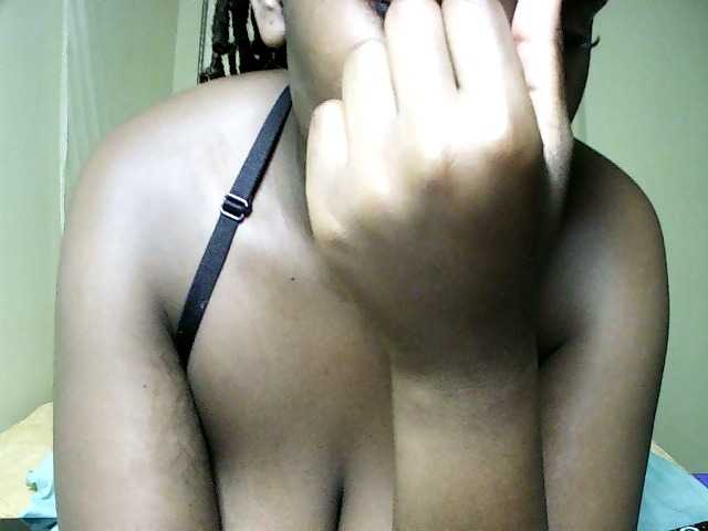 Sweet-juicy live cam on BongaCams