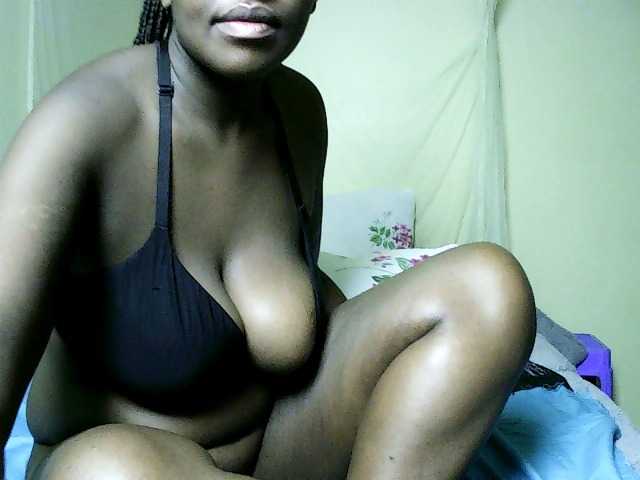 Sweet-juicy live cam on BongaCams