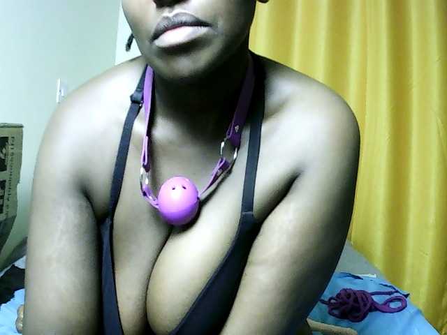 Sweet-juicy live cam on BongaCams