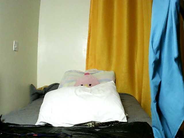 Sweet-juicy live cam on BongaCams