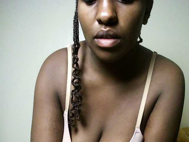 Sweet-juicy live cam on BongaCams