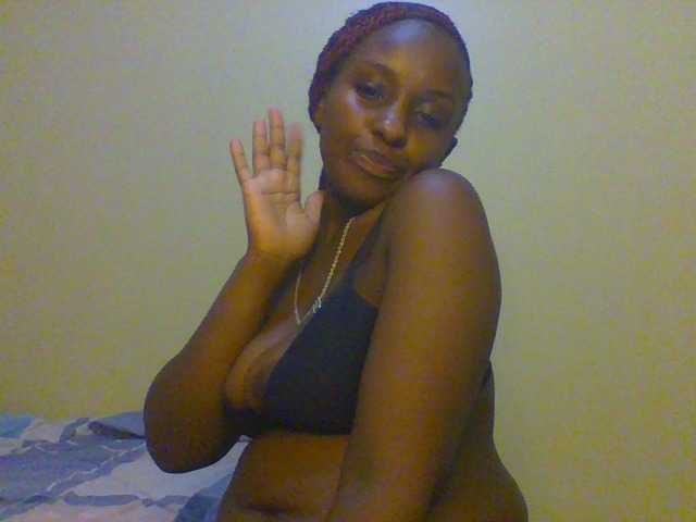 Sweet-juicy live cam on BongaCams