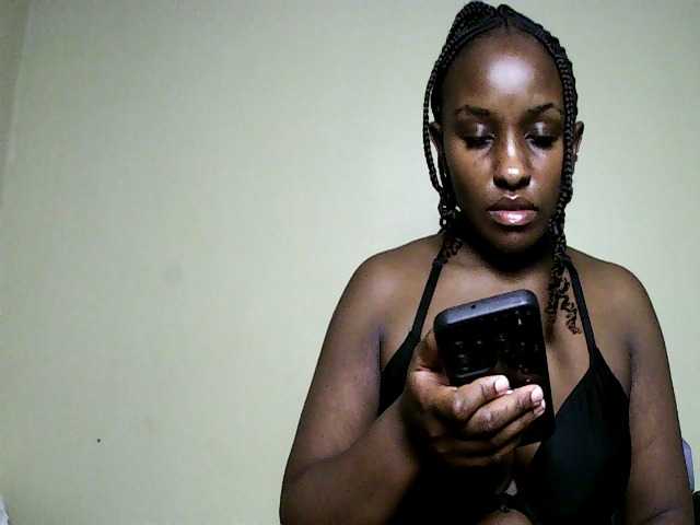 Sweet-juicy live cam on BongaCams