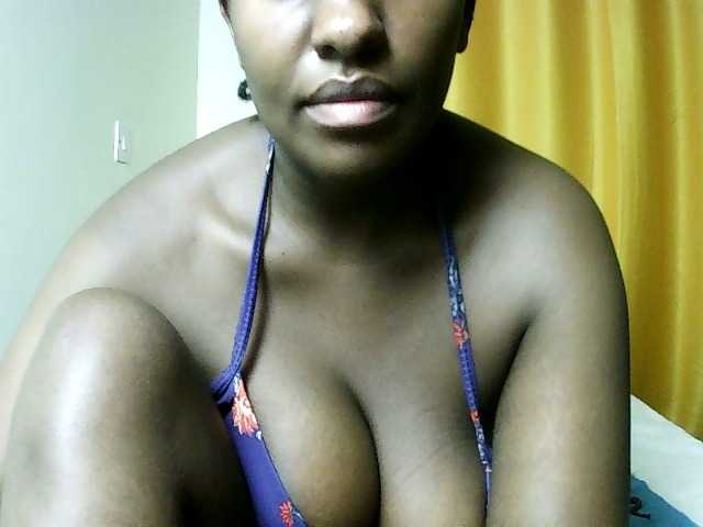 Sweet-juicy live cam on BongaCams