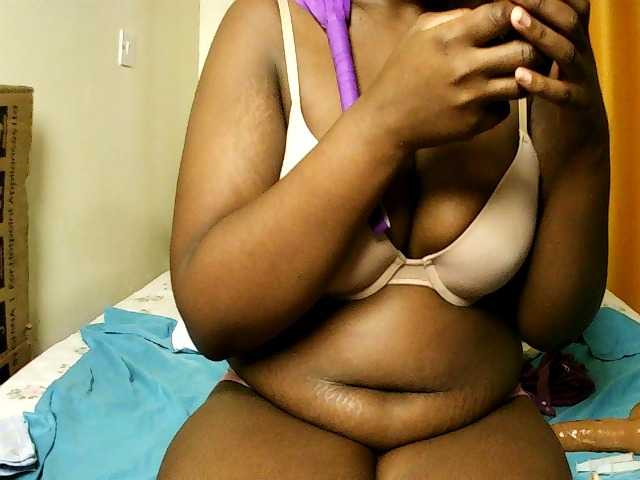 Sweet-juicy live cam on BongaCams