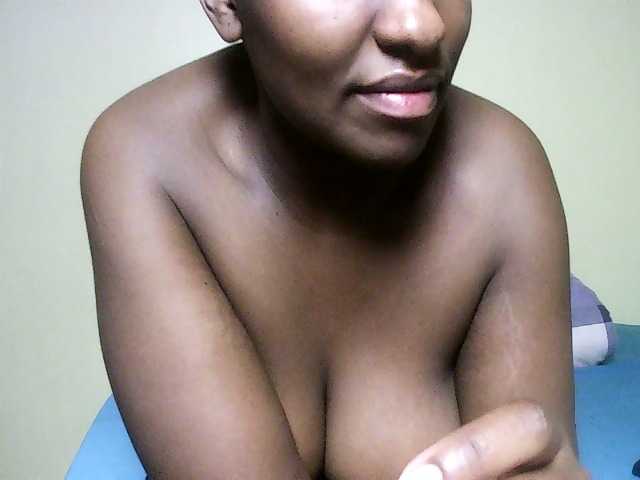 Sweet-juicy live cam on BongaCams