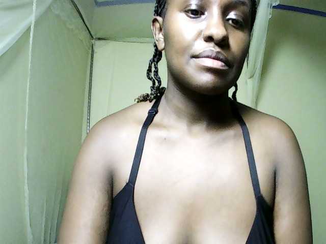Sweet-juicy live cam on BongaCams