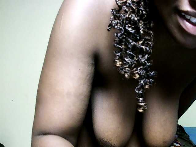 Sweet-juicy live cam on BongaCams
