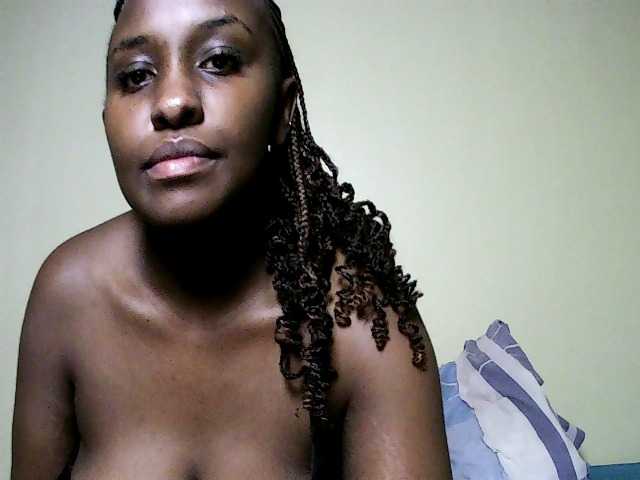 Sweet-juicy live cam on BongaCams