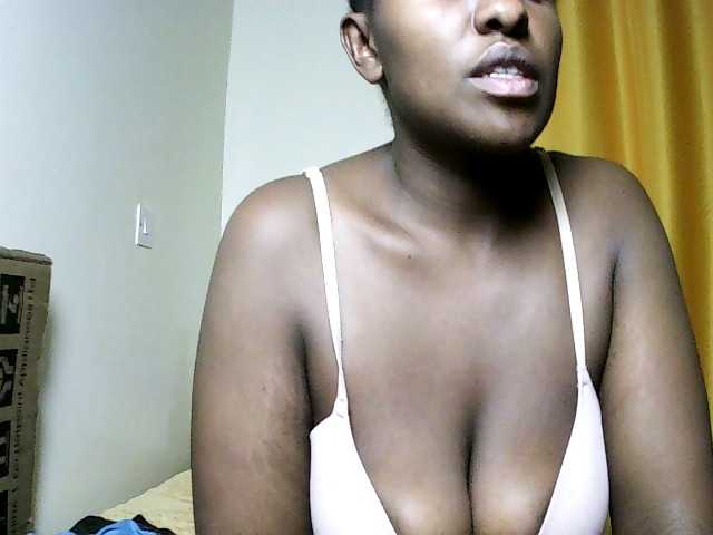 Sweet-juicy live cam on BongaCams