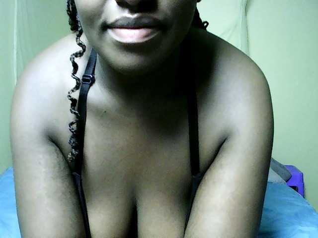 Sweet-juicy live cam on BongaCams