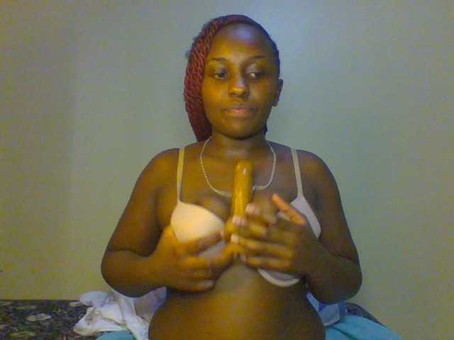 Sweet-juicy live cam on BongaCams