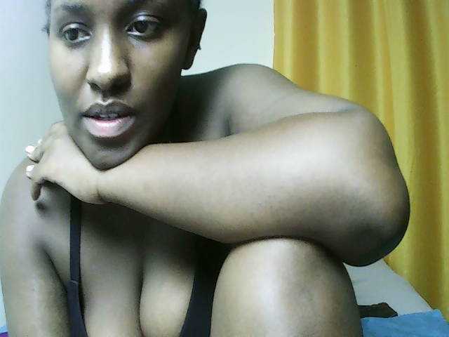 Sweet-juicy live cam on BongaCams