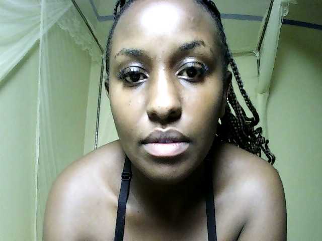 Sweet-juicy live cam on BongaCams
