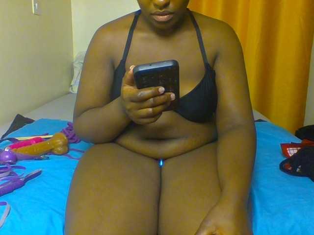 Sweet-juicy live cam on BongaCams