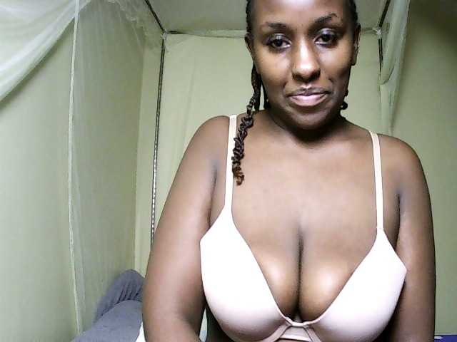 Sweet-juicy live cam on BongaCams