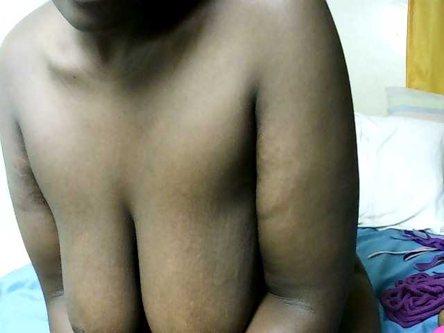 Sweet-juicy live cam on BongaCams