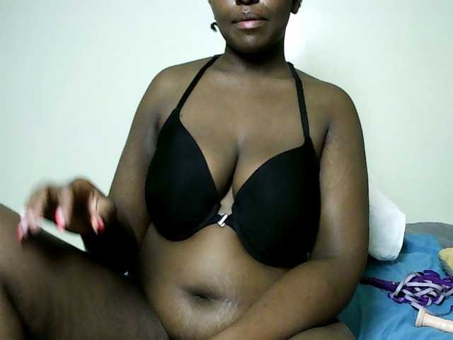 Sweet-juicy live cam on BongaCams