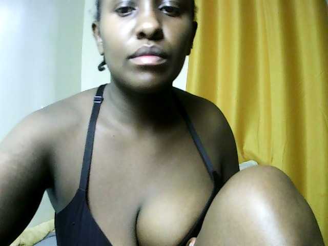 Sweet-juicy live cam on BongaCams