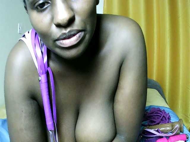 Sweet-juicy live cam on BongaCams