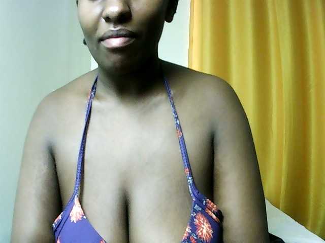 Sweet-juicy live cam on BongaCams