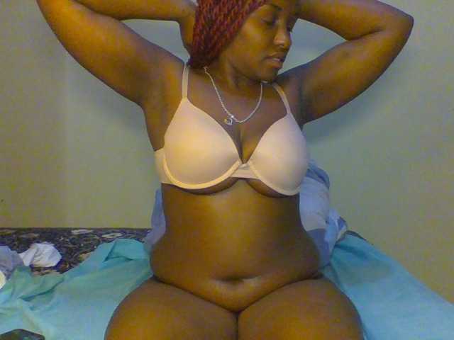 Sweet-juicy live cam on BongaCams