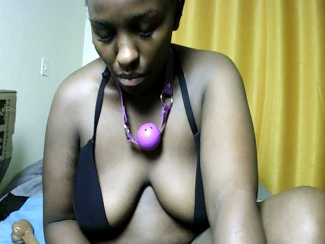 Sweet-juicy live cam on BongaCams