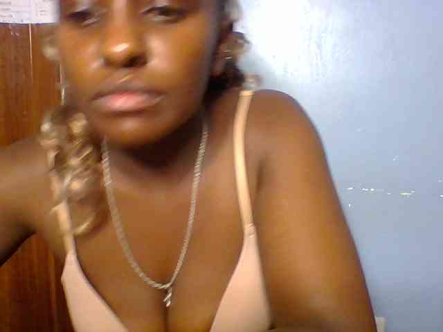Model: Sweet-juicy