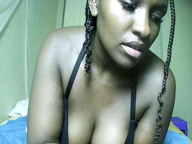 Sweet-juicy Live Webcam on BongaCams