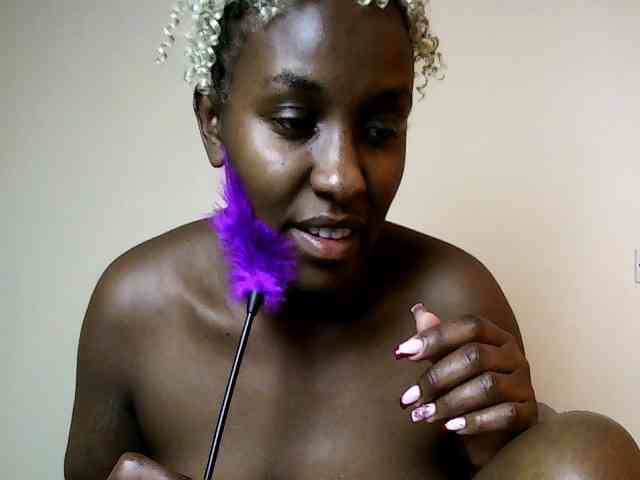 Sweet-juicy Live Webcam on BongaCams