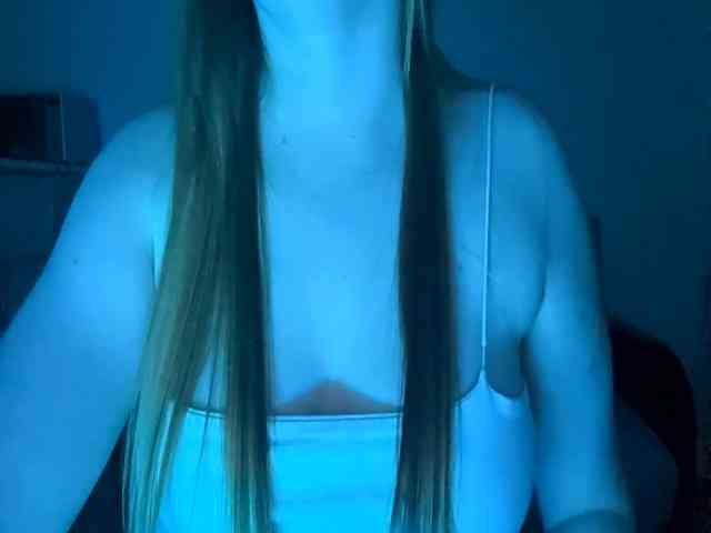 MadonnaTellefsen webcam