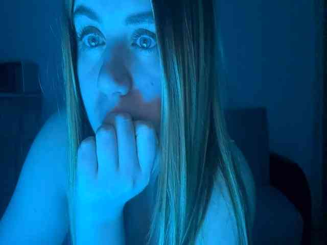 MadonnaTellefsen webcam