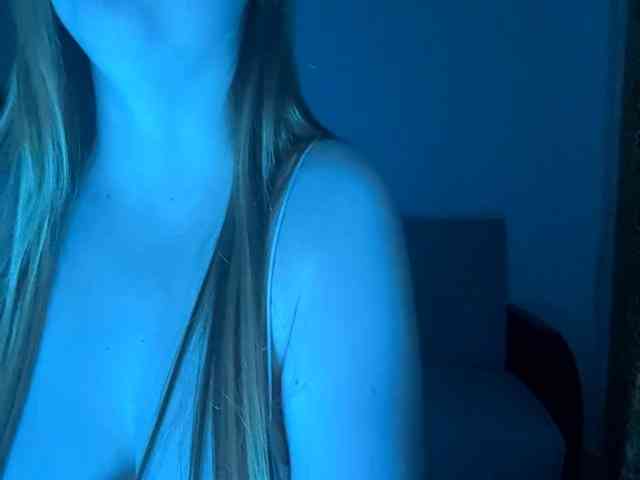 MadonnaTellefsen webcam