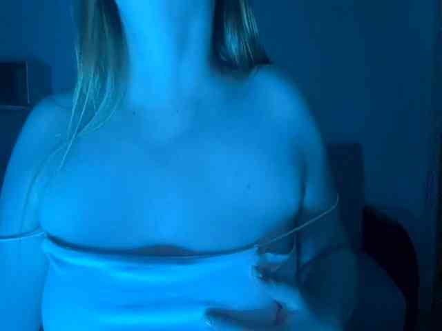 MadonnaTellefsen webcam