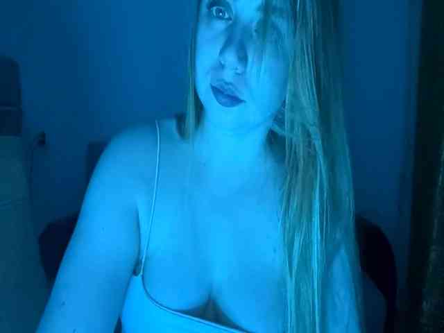 MadonnaTellefsen webcam