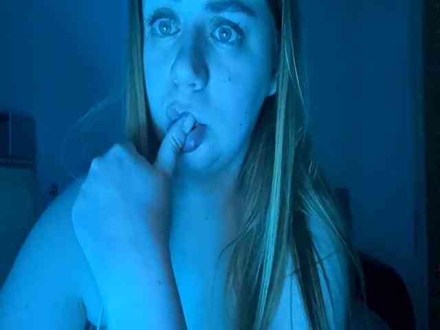 MadonnaTellefsen webcam