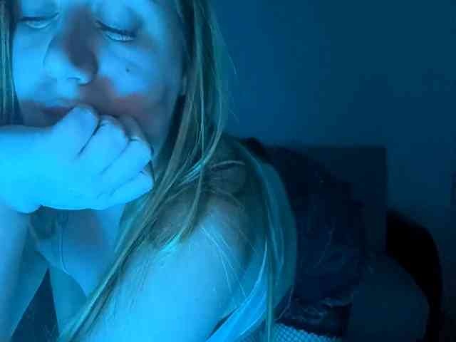 MadonnaTellefsen webcam