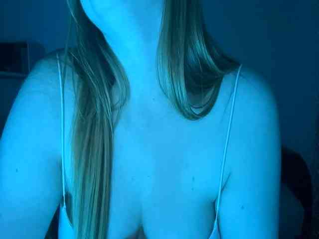 MadonnaTellefsen webcam