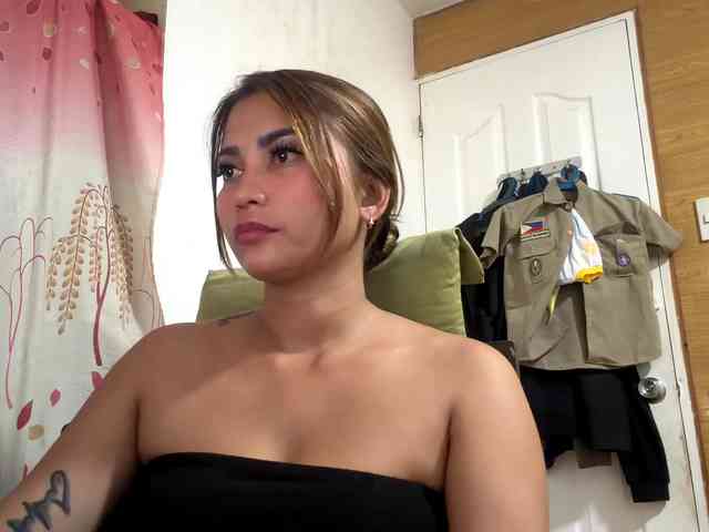 hotphmommy webcam