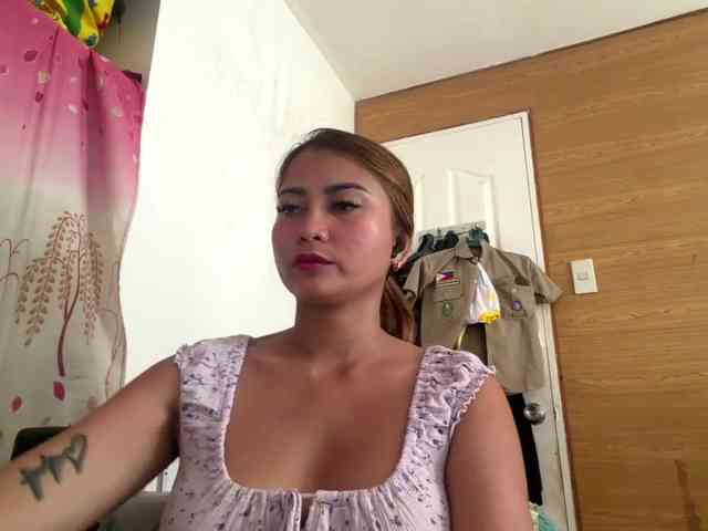hotphmommy webcam