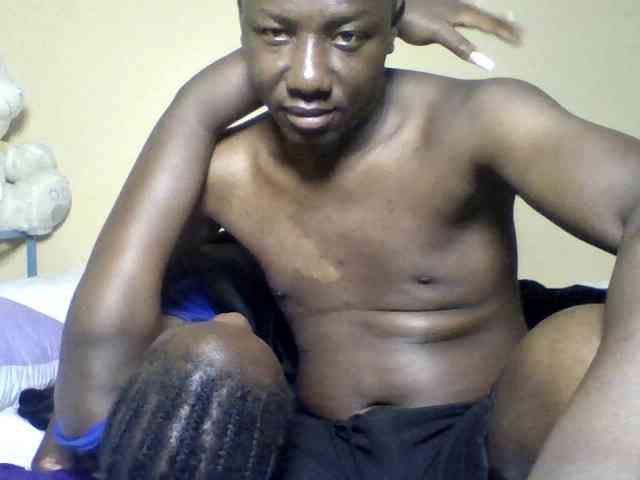 Model: thechocos