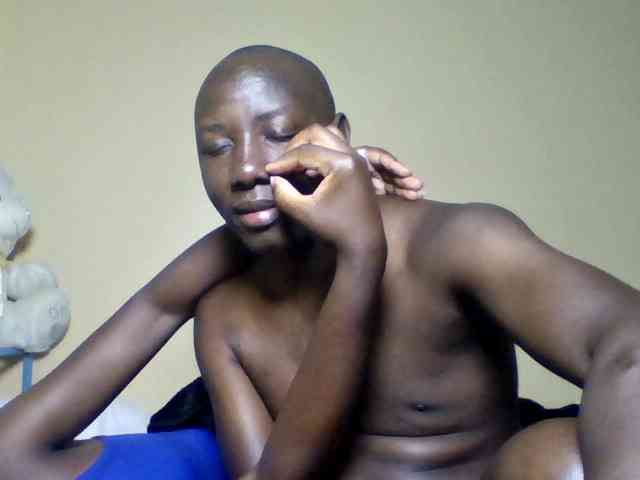 Model: thechocos