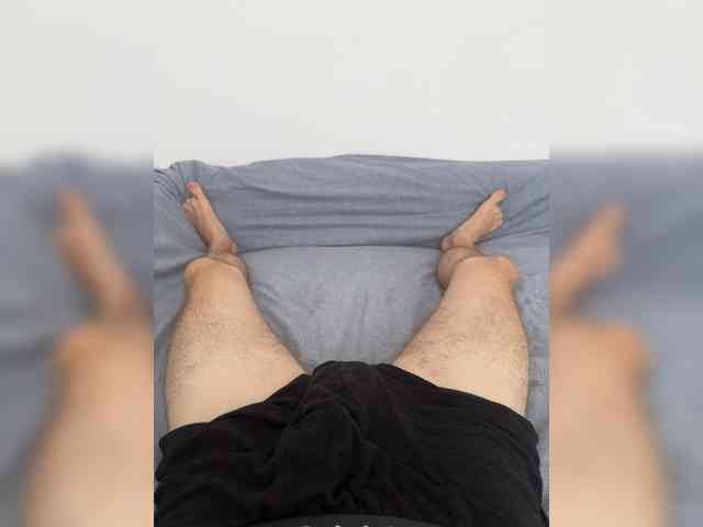 Hardy911's cam show statistics and live stream