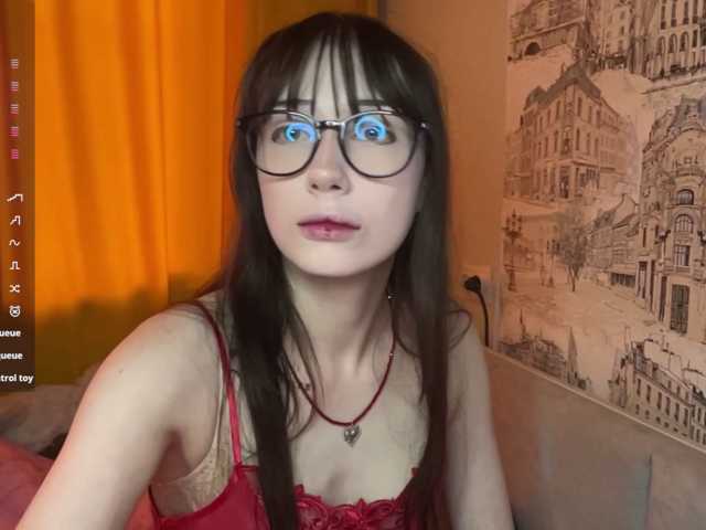 SleepyKris live cam on BongaCams