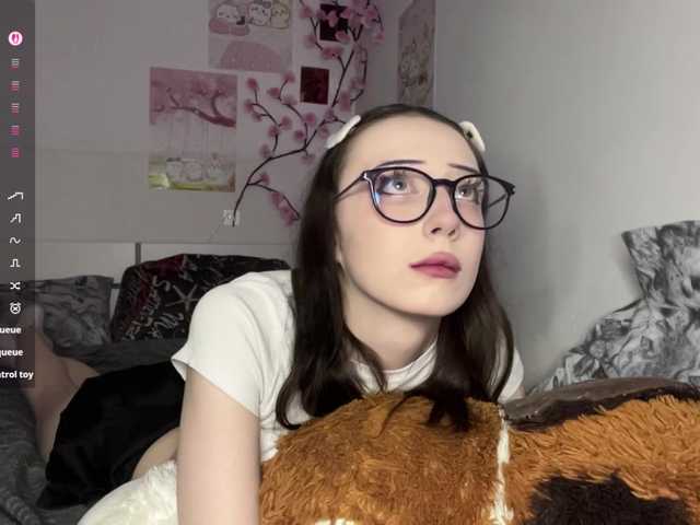 SleepyKris live cam on BongaCams