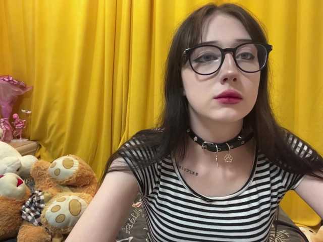 SleepyKris live cam on BongaCams